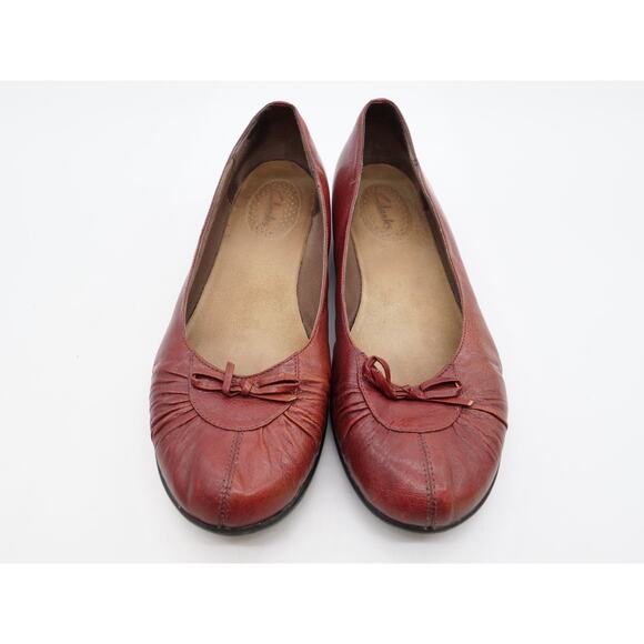 Clarks Flats Womens 9 Brown Leather Bow Slip On Comfort Shoes Round Toe - Picture 8 of 11